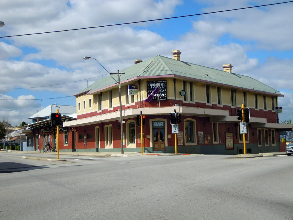 Moondyne Joe'S Hotel Fremantle Bagian luar foto