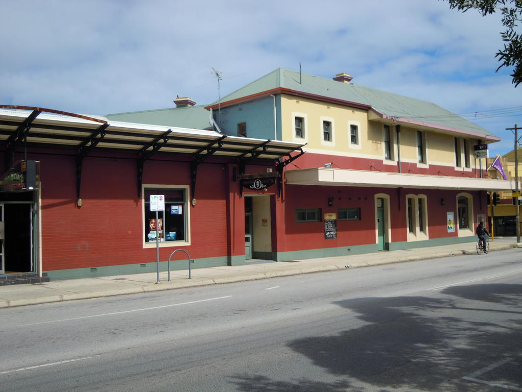 Moondyne Joe'S Hotel Fremantle Bagian luar foto